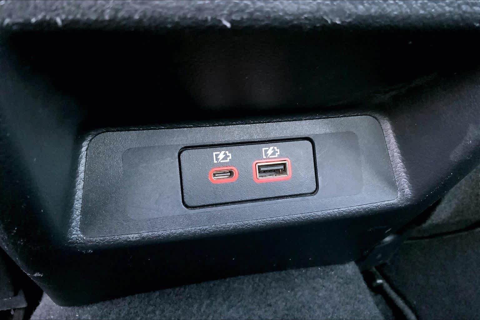 Used 2025 Super Black Nissan SV image 34
