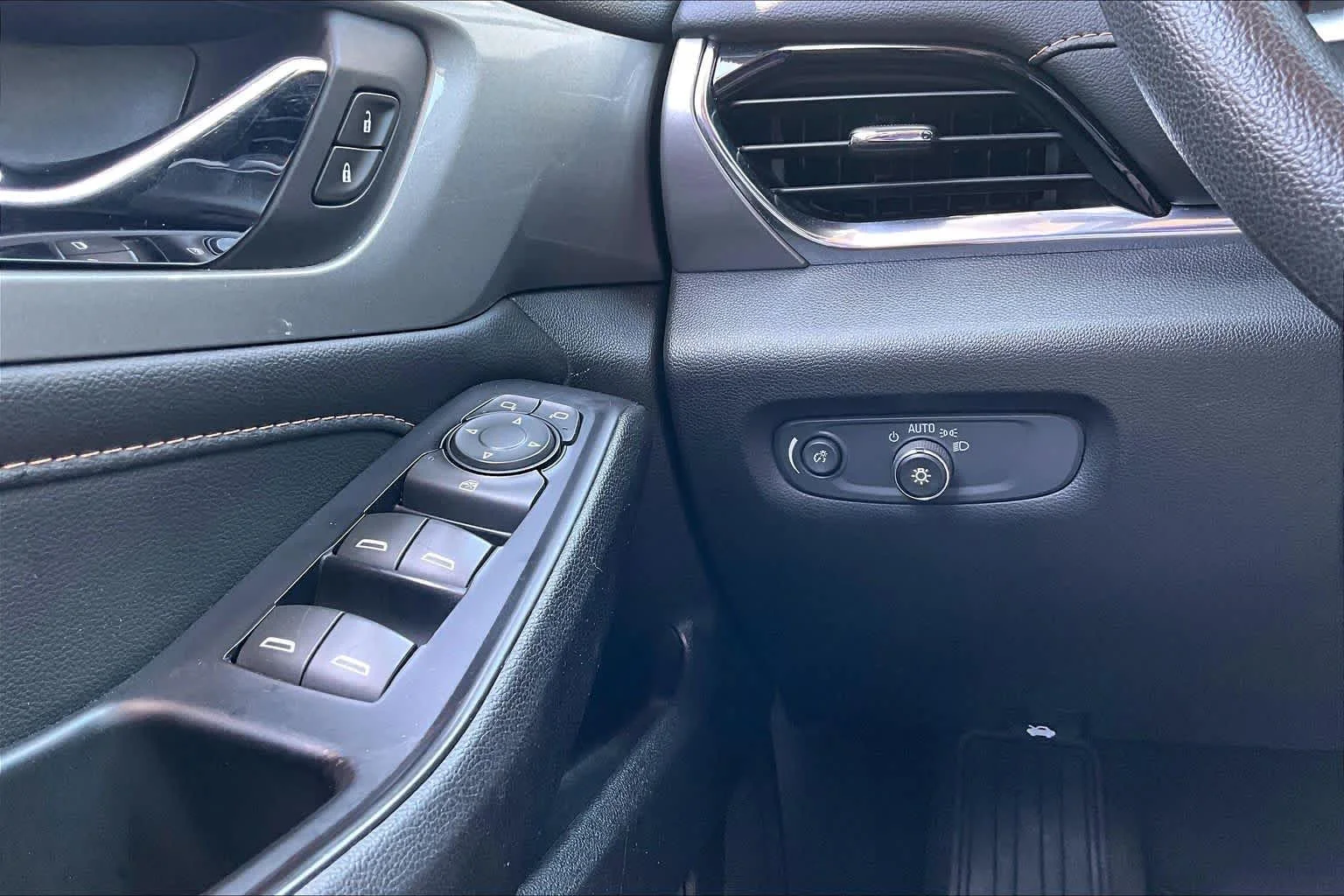 Used 2020 Mosaic Black Metallic Chevrolet LS image 31