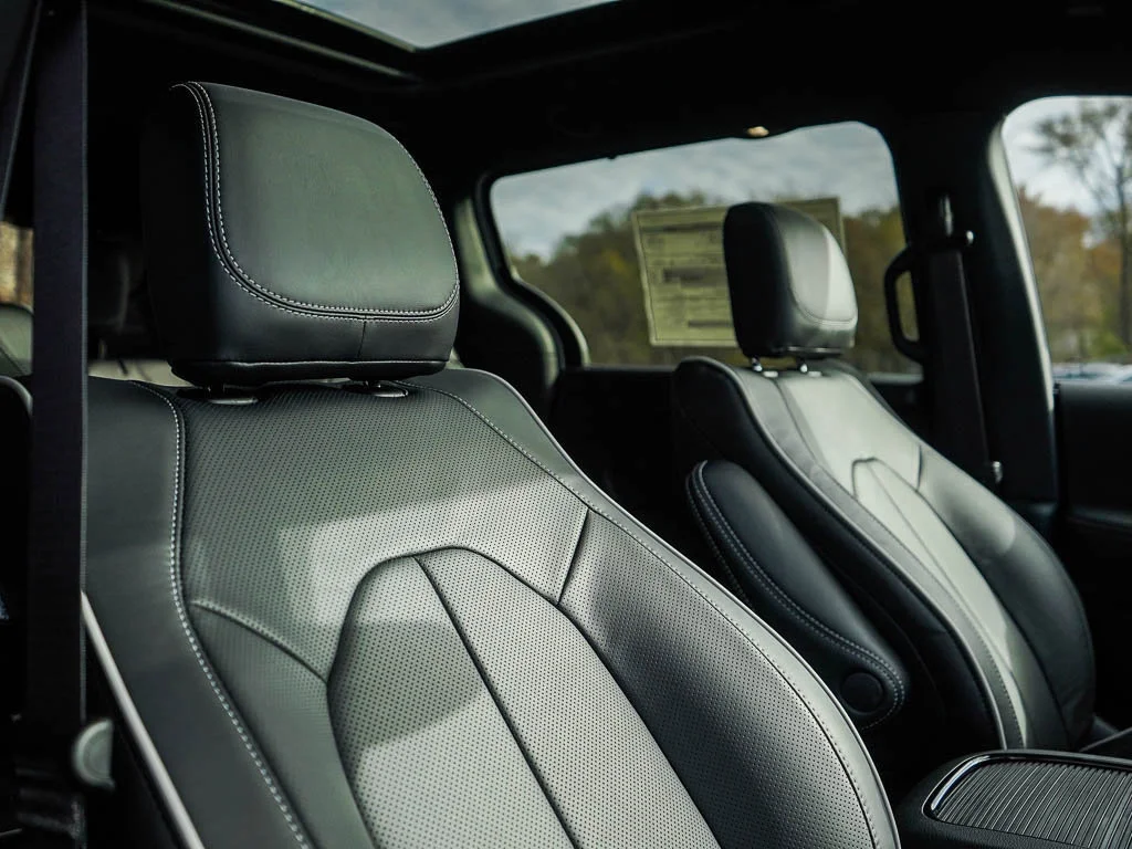 2026 Chrysler Pacifica Limited - Photo 11