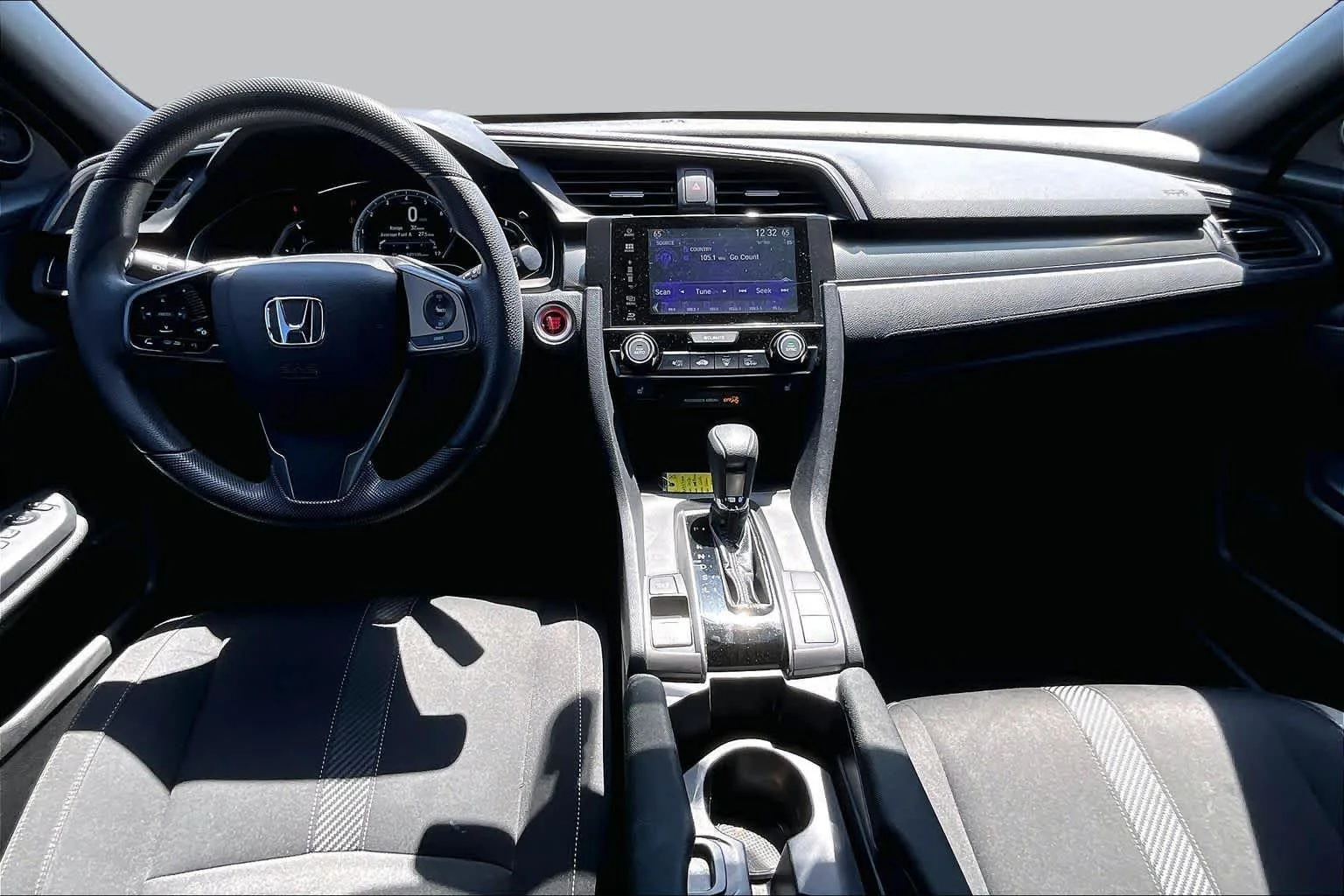 Used 2017 Polished Metal Metallic Honda EX image 15