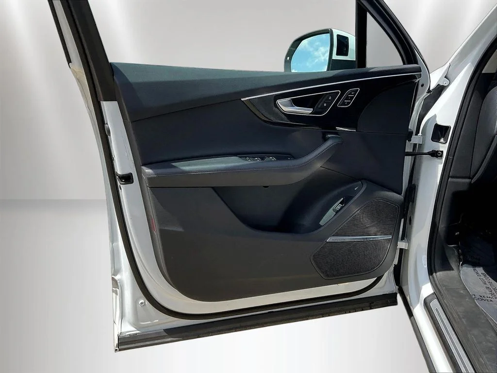 Used 2023 Glacier White Audi 55 Premium Plus image 20