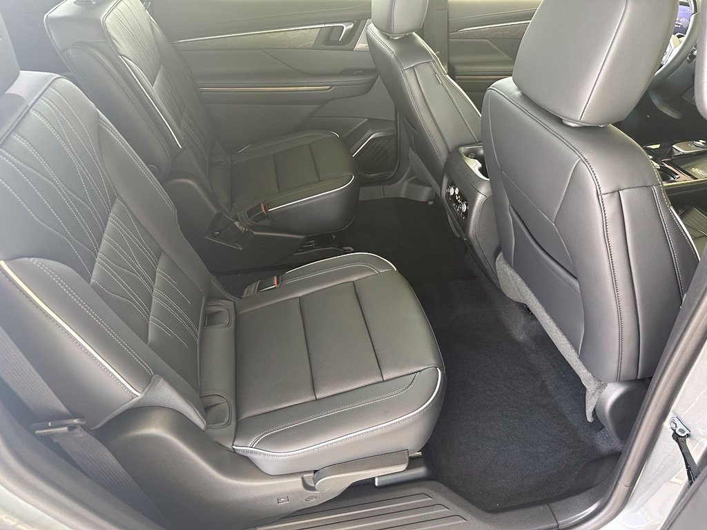 2026 Buick Enclave Avenir - Photo 37