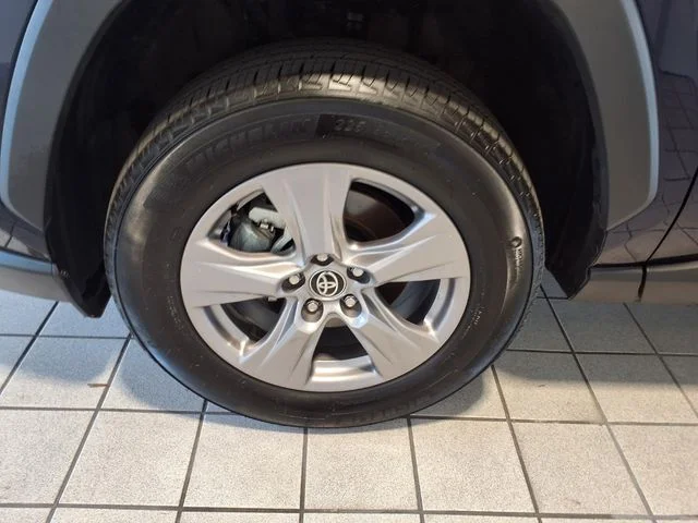 Used 2025 Blueprint Toyota XLE image 5