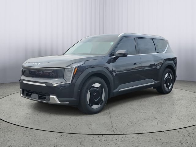 Used 2026 Kia EV9 Wind with VIN 5XYAFFS58TG012202 for sale in Paw Paw, MI