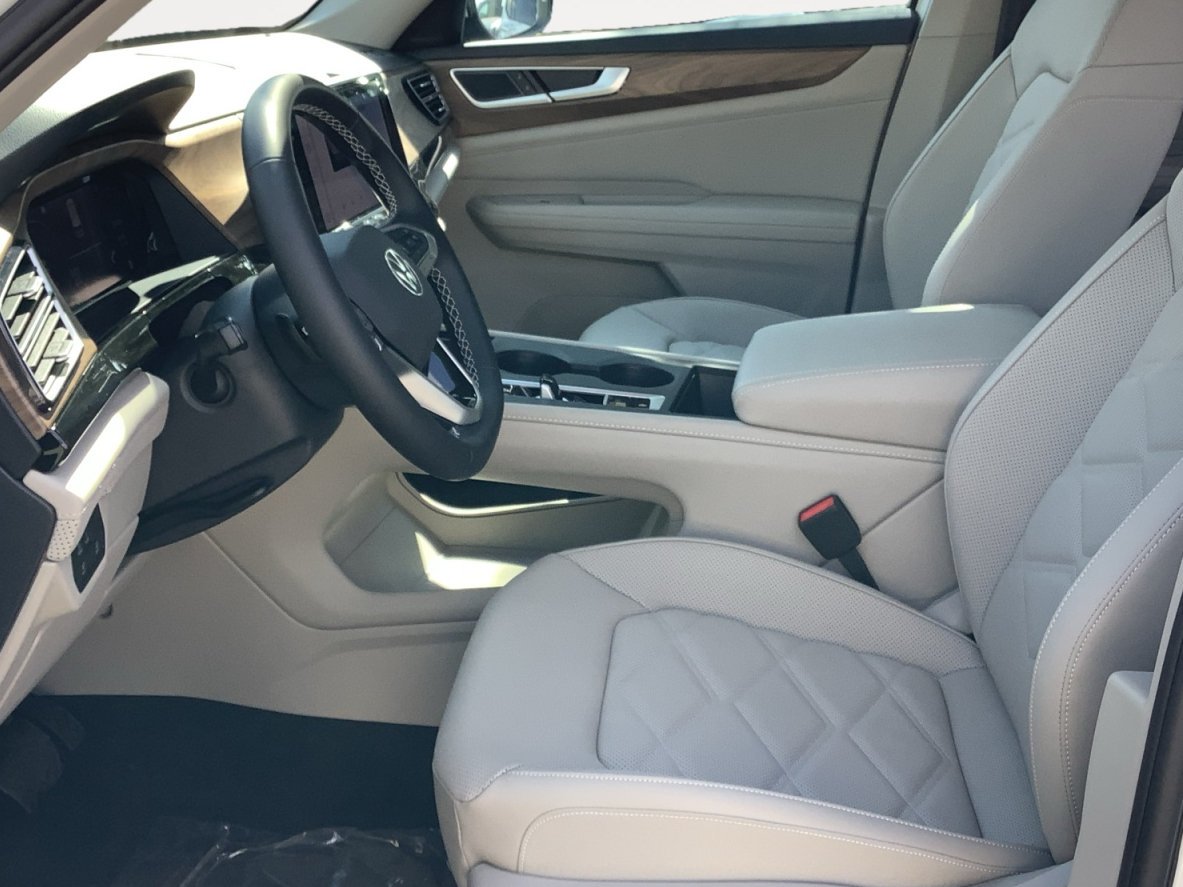 New 2026 OPAL_WHITE Volkswagen 2.0T SE image 22