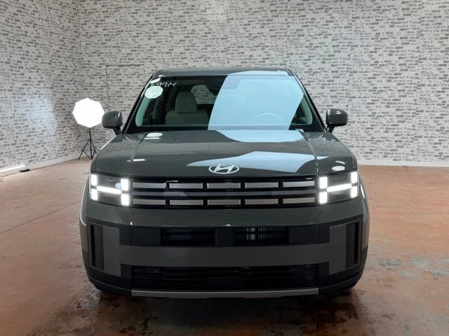New 2026 Hampton Gray Hyundai SE image 2