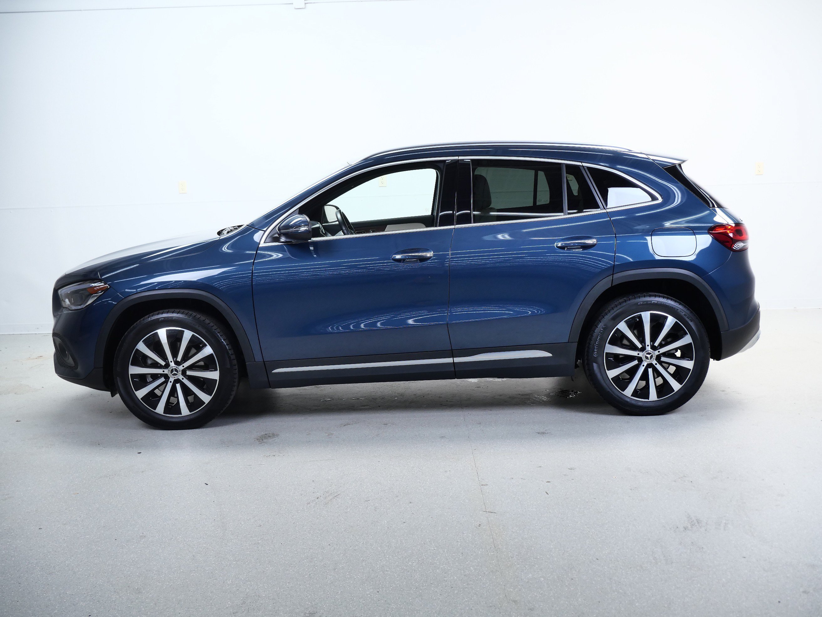 Certified Used 2023 Denim Blue Metallic Mercedes-Benz GLA 250 image 10