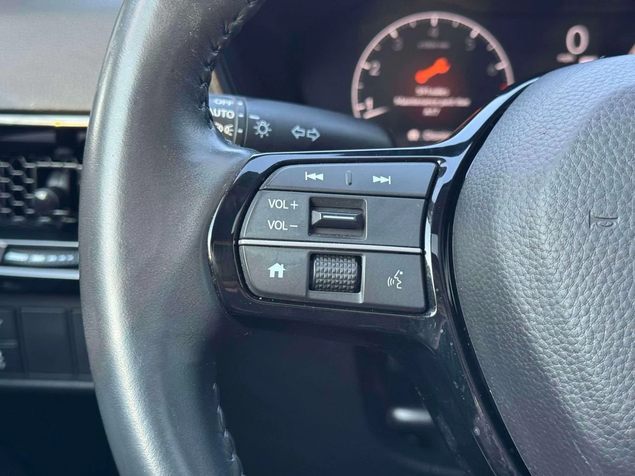 Used 2023 Gray Honda EX-L image 27
