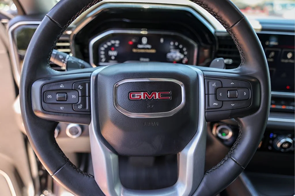 Used 2023 Silver GMC SLT image 15