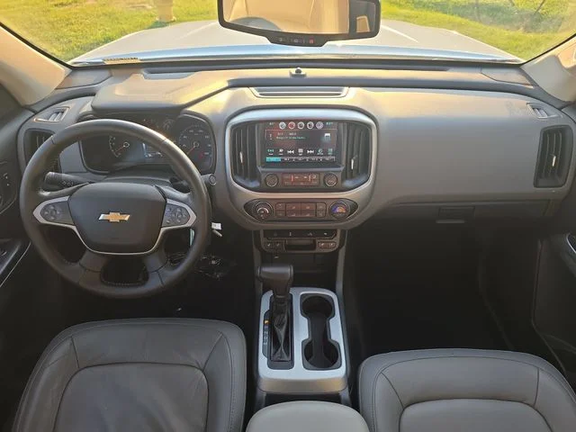 Used 2016 White Chevrolet LT image 10