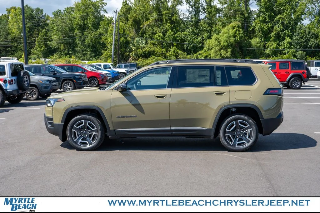 New 2026 41 Exterior Paint Jeep Laredo image 3
