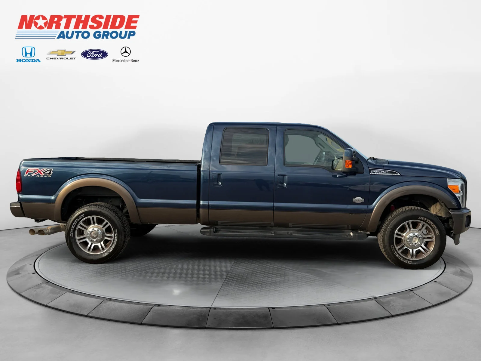 Used 2016 Blue Jeans Metallic Ford King Ranch image 8