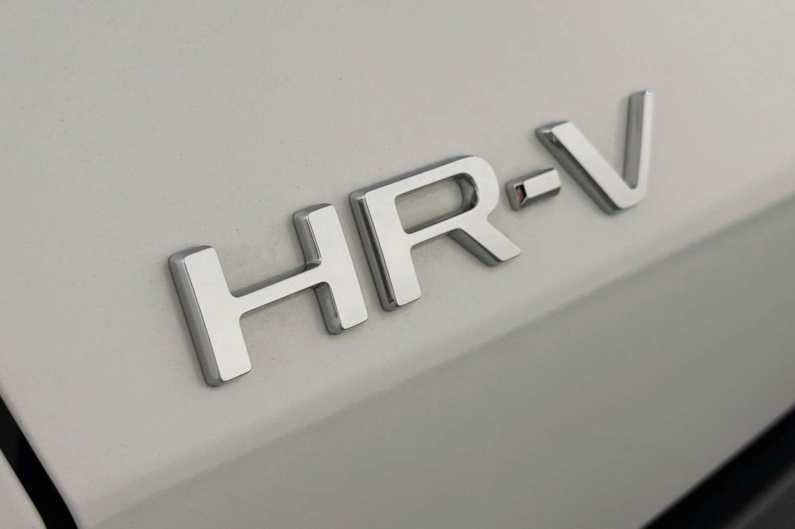 Used 2023 Platinum White Pearl Honda Sport image 9
