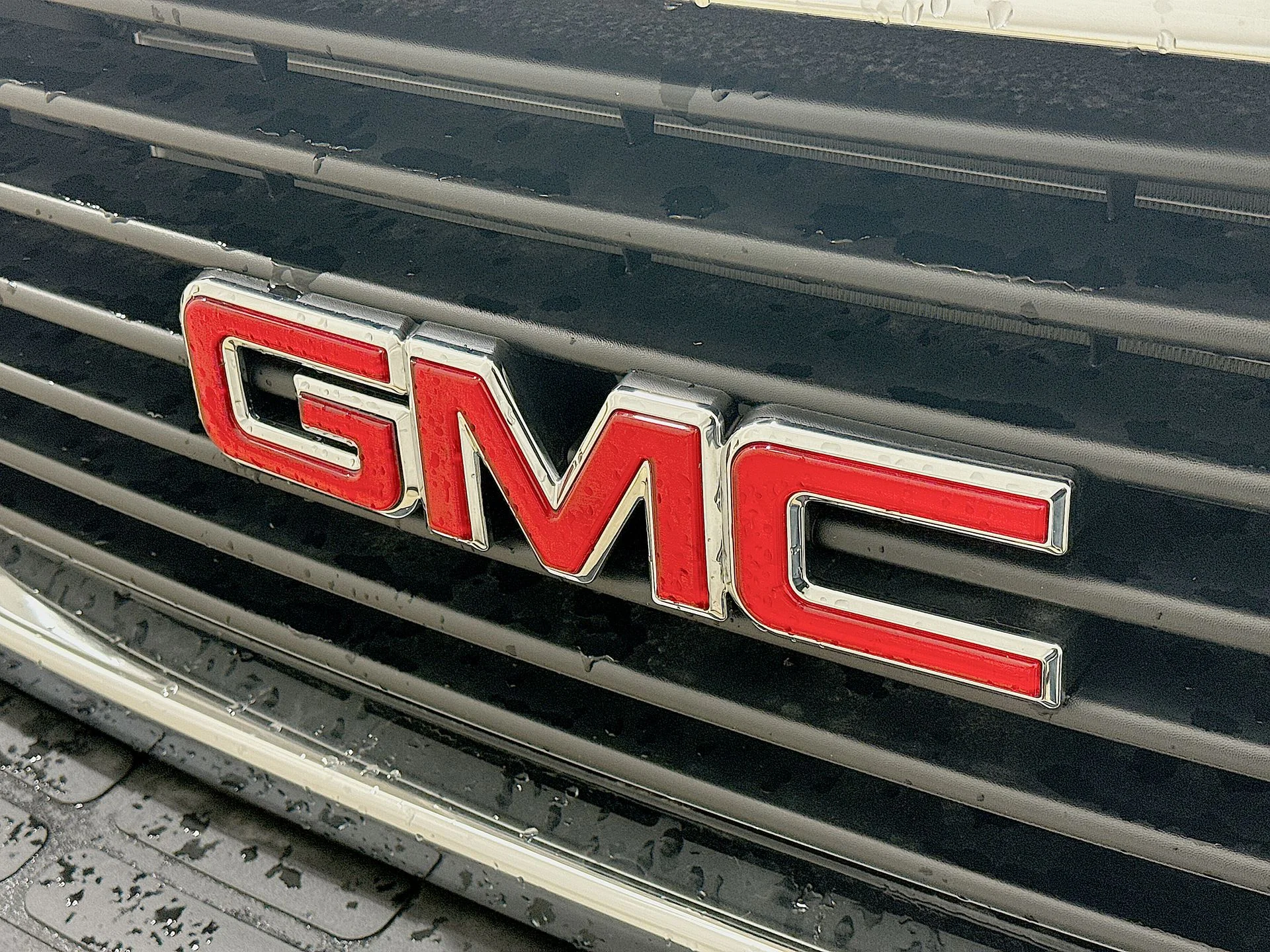 New 2025 Summit White GMC Work Van image 26