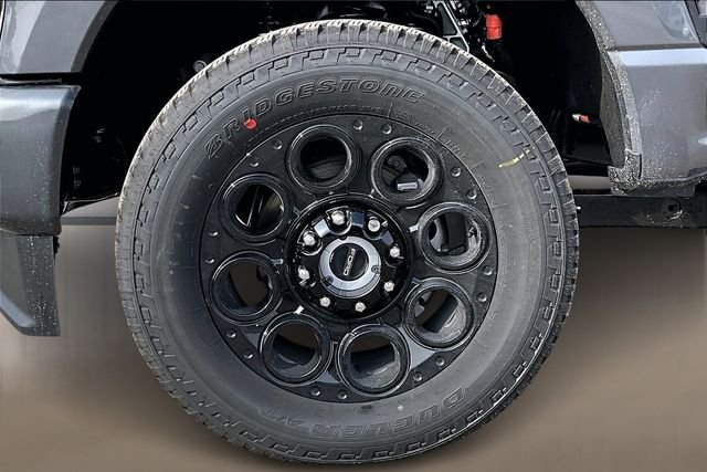 New 2026 Carbonized Gray Metallic Ford Lariat image 11