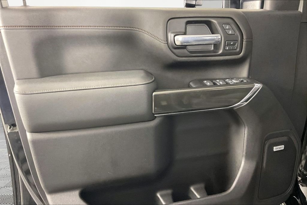Used 2023 Black GMC AT4 image 19