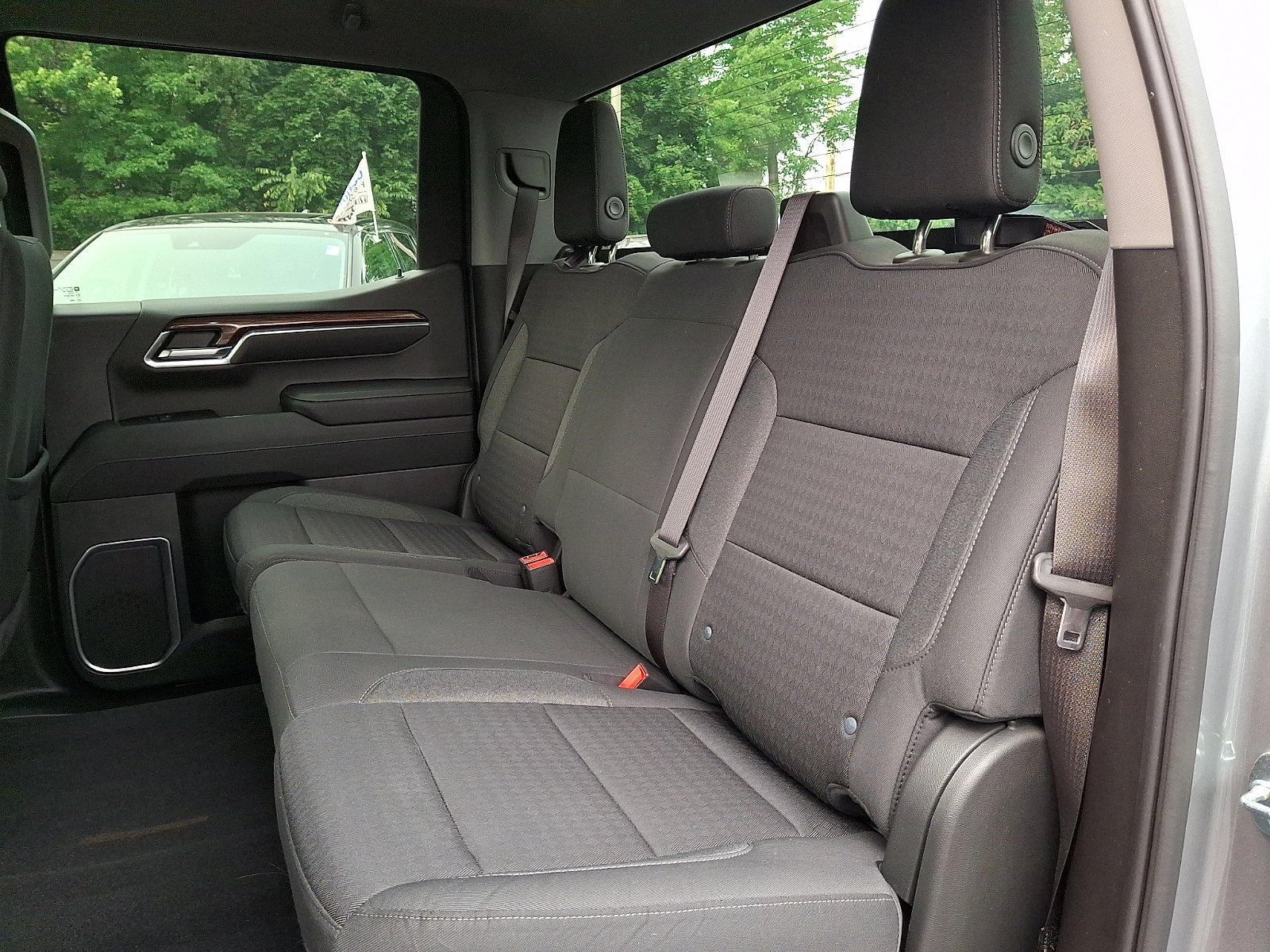 Used 2023 Sterling Gray Metallic Chevrolet LT image 9