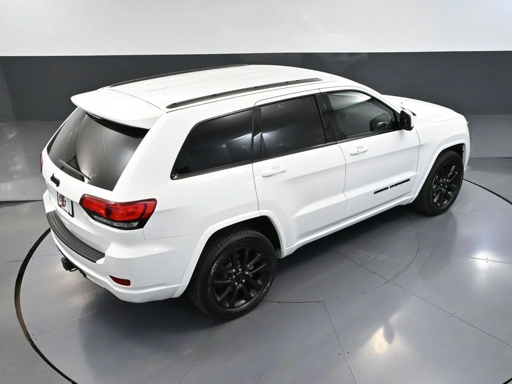 Used 2021 White Jeep Laredo X image 58