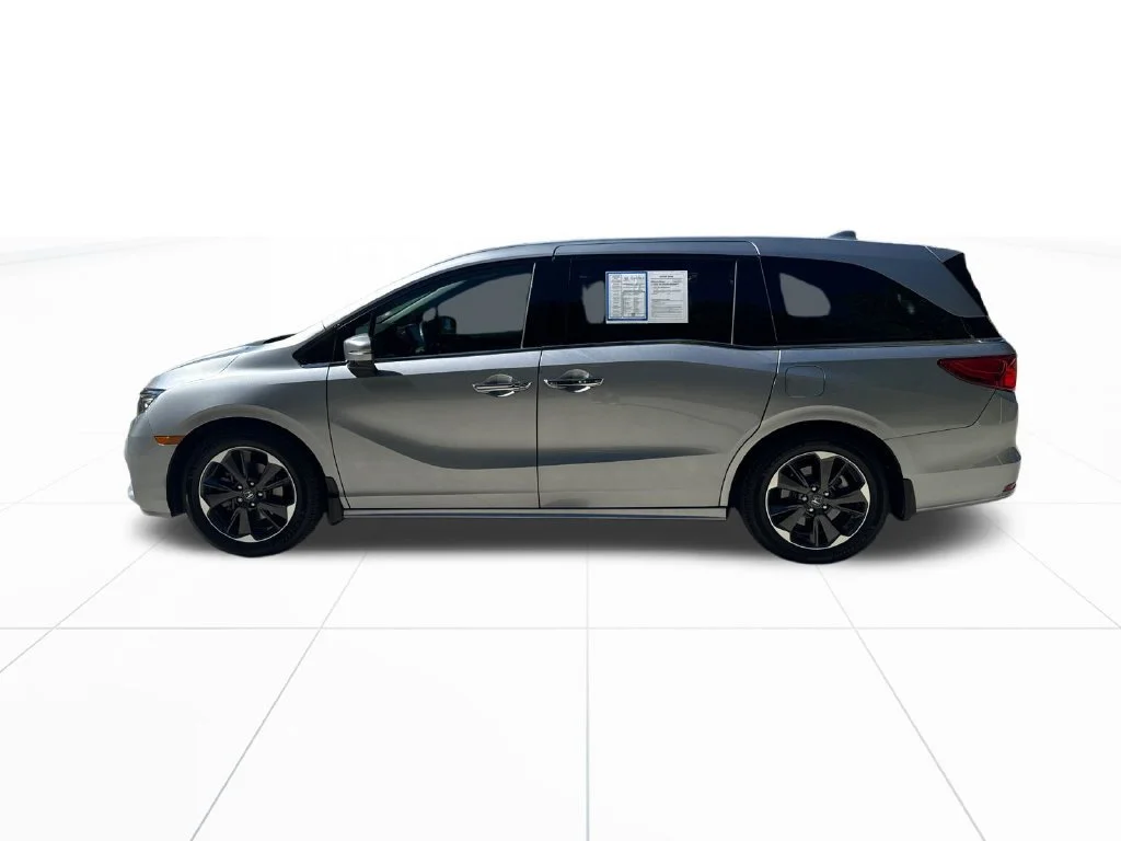 Certified Used 2022 Lunar Silver Metallic Honda ELITE image 41