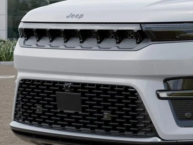 New 2026 Bright White Clearcoat Jeep Grand Wagoneer image 37