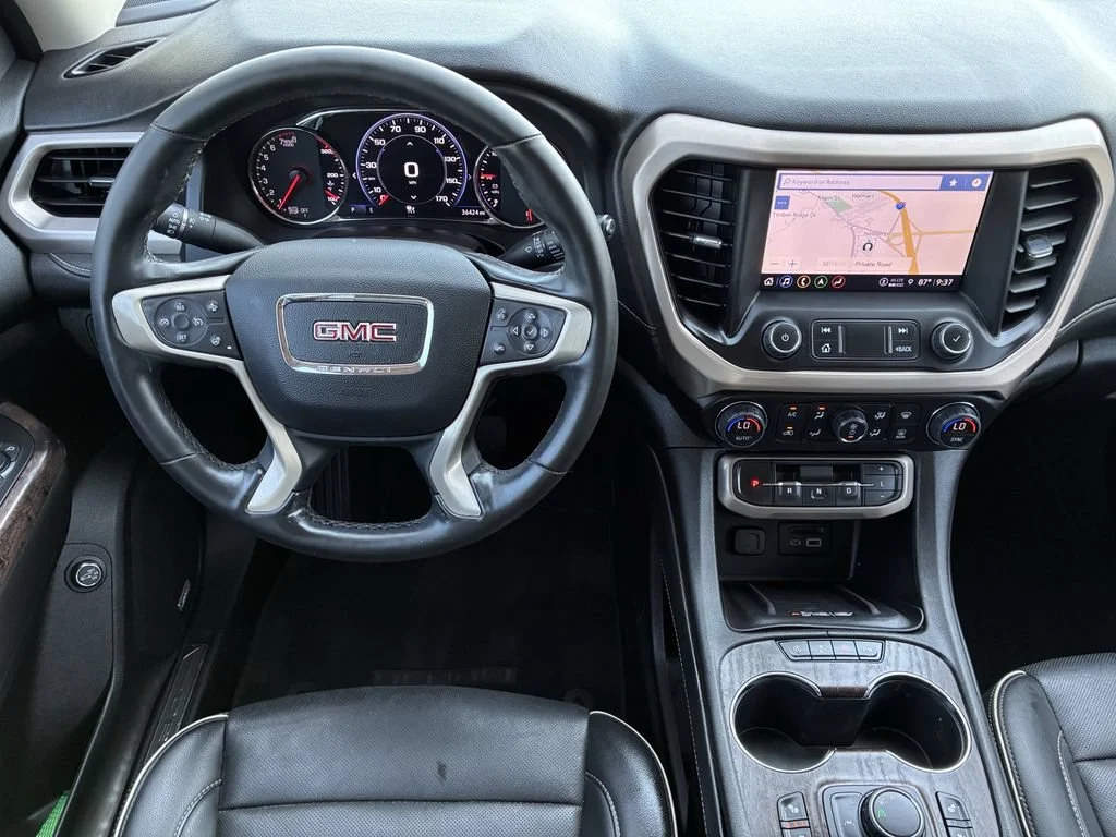 Used 2023 WHITE FROST TRICOAT GMC Denali image 3
