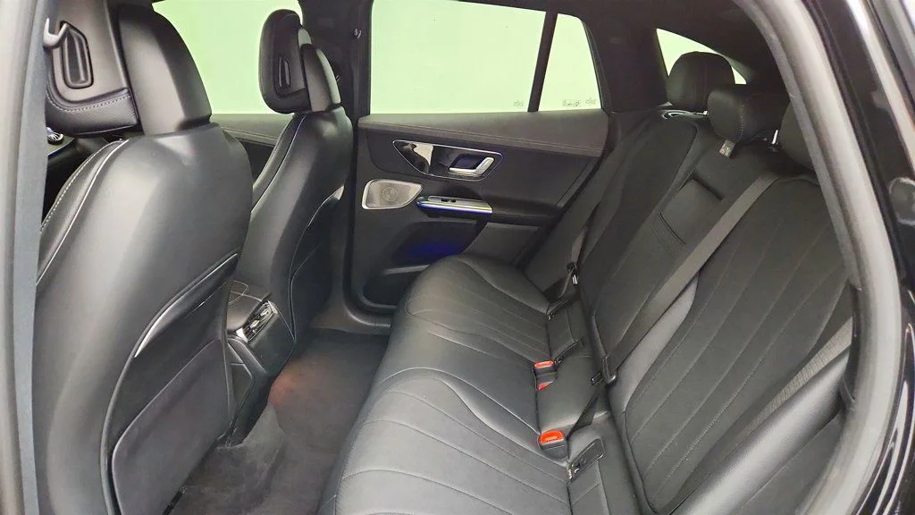 Used 2024 Obsidian Black Metallic Mercedes-Benz EQE 350 SUV 4MATIC® w/ Nappa Leather & Ventilated Seats image 19