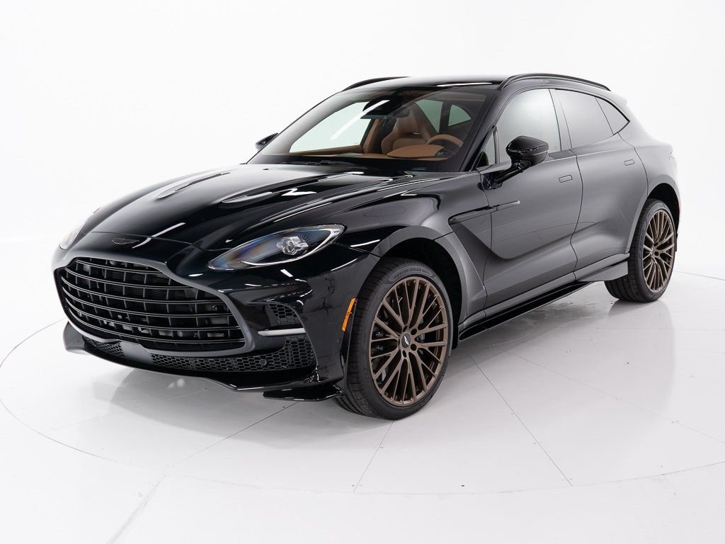 2026 Aston Martin DBX
