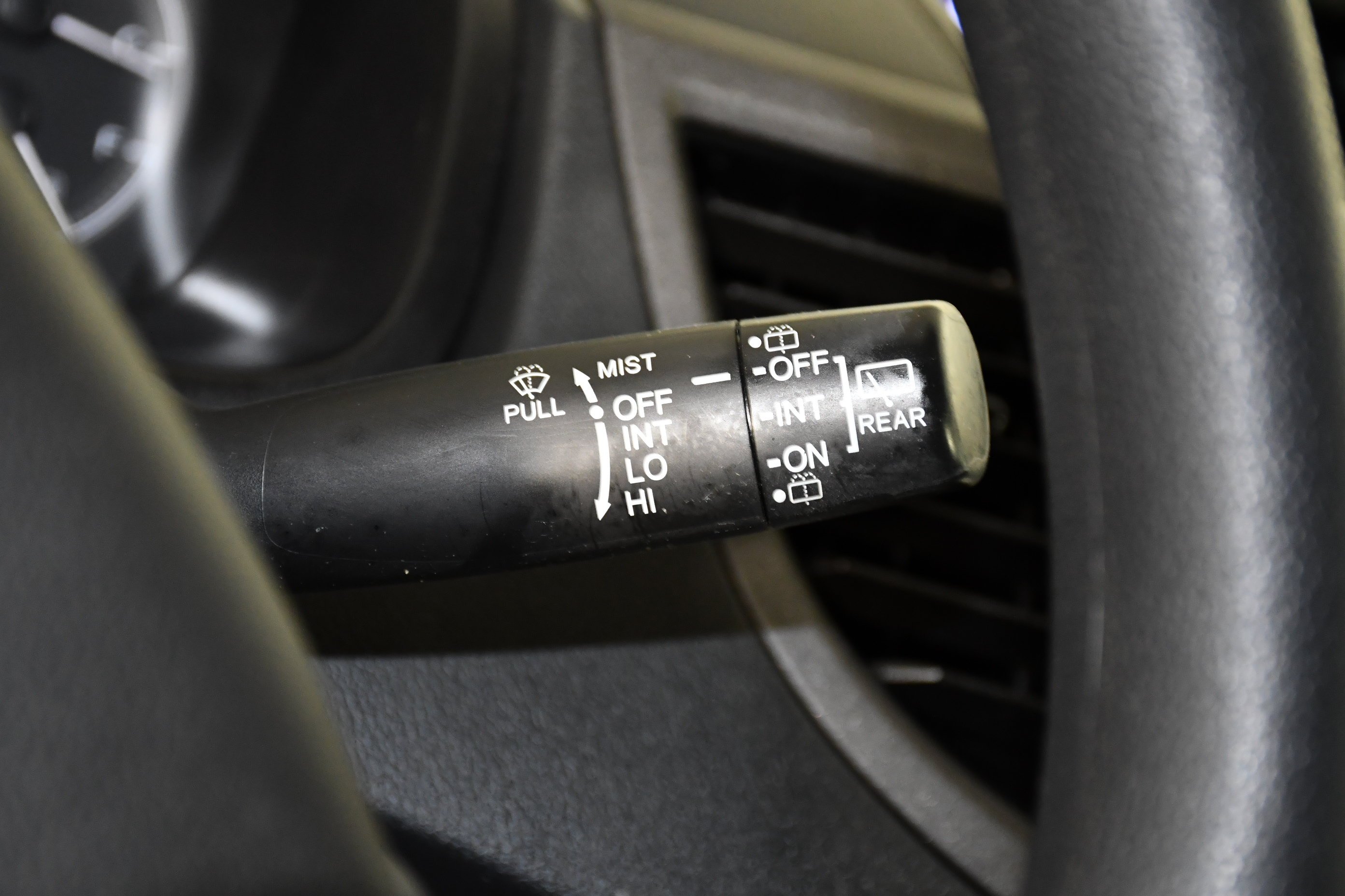 Used 2014 Twilight Blue Metallic Honda LX image 23