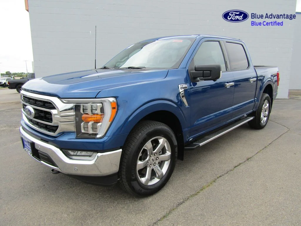 Certified Used 2023 Atlas Blue Metallic Ford XLT image 8