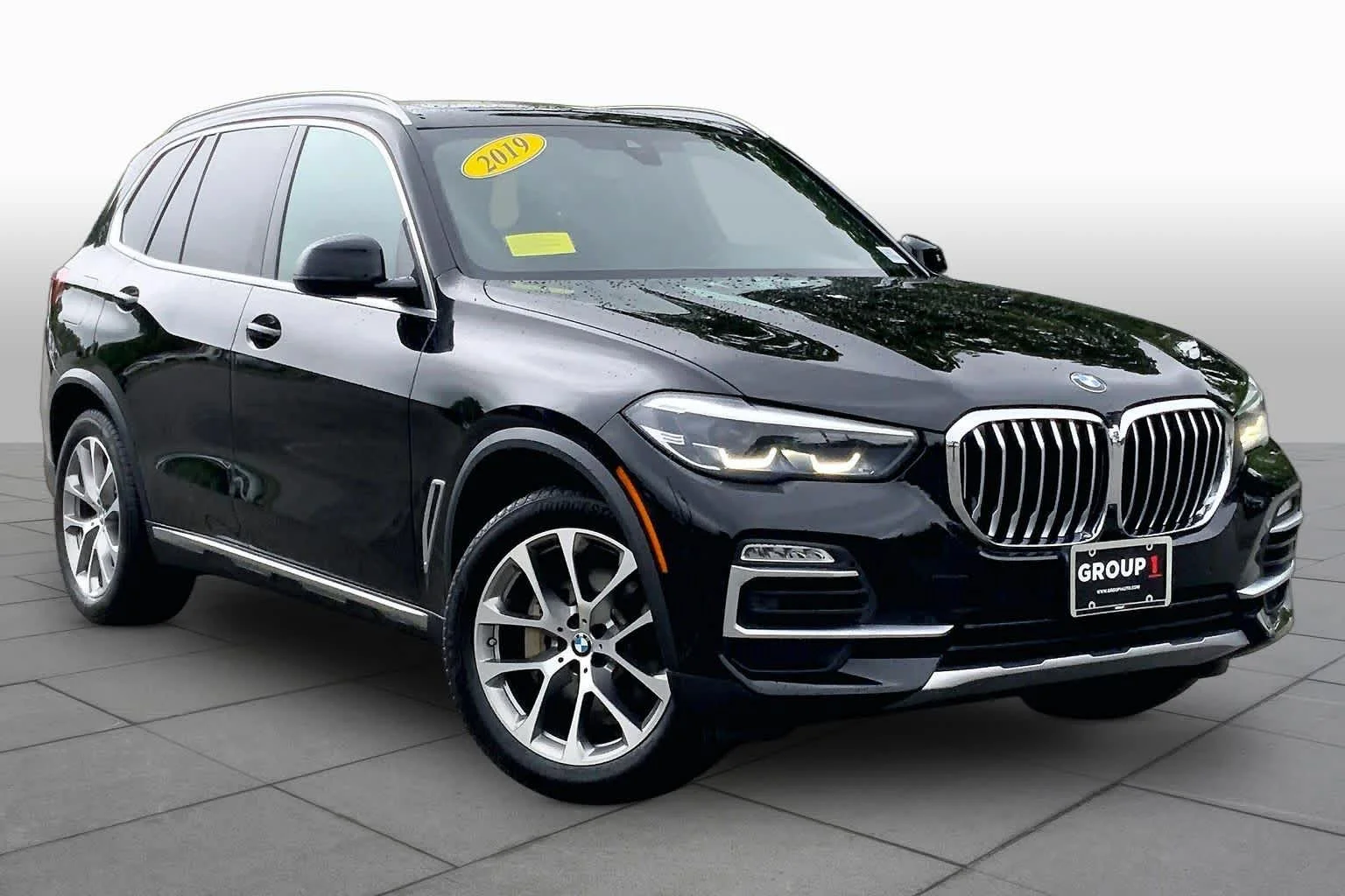 Certified Used 2019 Jet Black BMW xDrive40i image 6