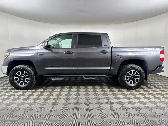 Used 2019 Magnetic Gray Metallic Toyota SR5 image 7