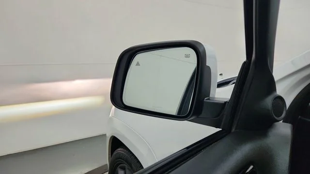 Used 2020 White Jeep Overland image 20