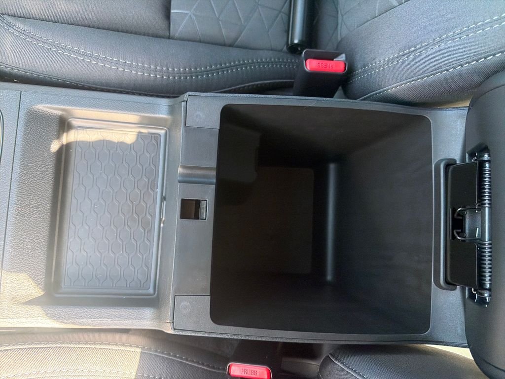 New 2026 Nissan Frontier SV 4D Crew Cab