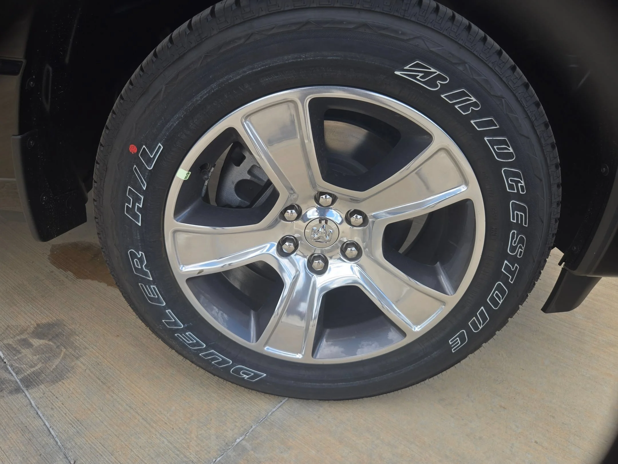New 2026 Diamond Black Crystal Pearl-Coat Exterior Paint RAM Express image 25