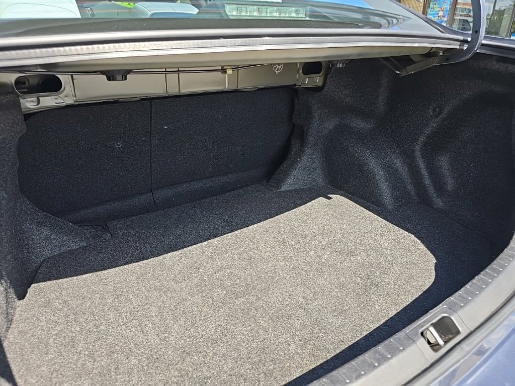 Used 2017 Gray Toyota LE image 34