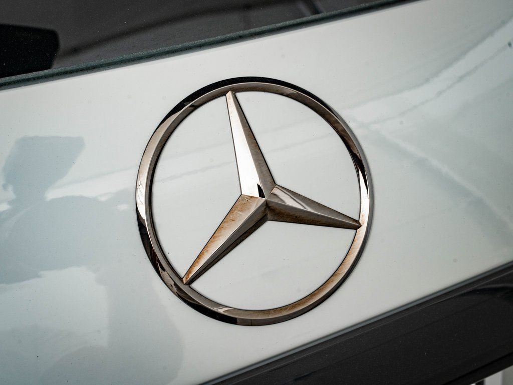 New 2026 MANUFAKTUR Alpine Grey Mercedes-Benz GLC 43 AMG® image 9