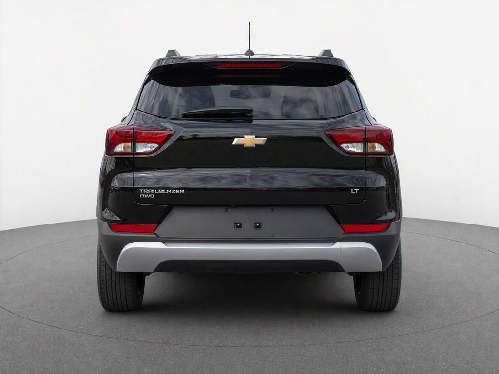 Used 2023 Black Chevrolet LT image 5