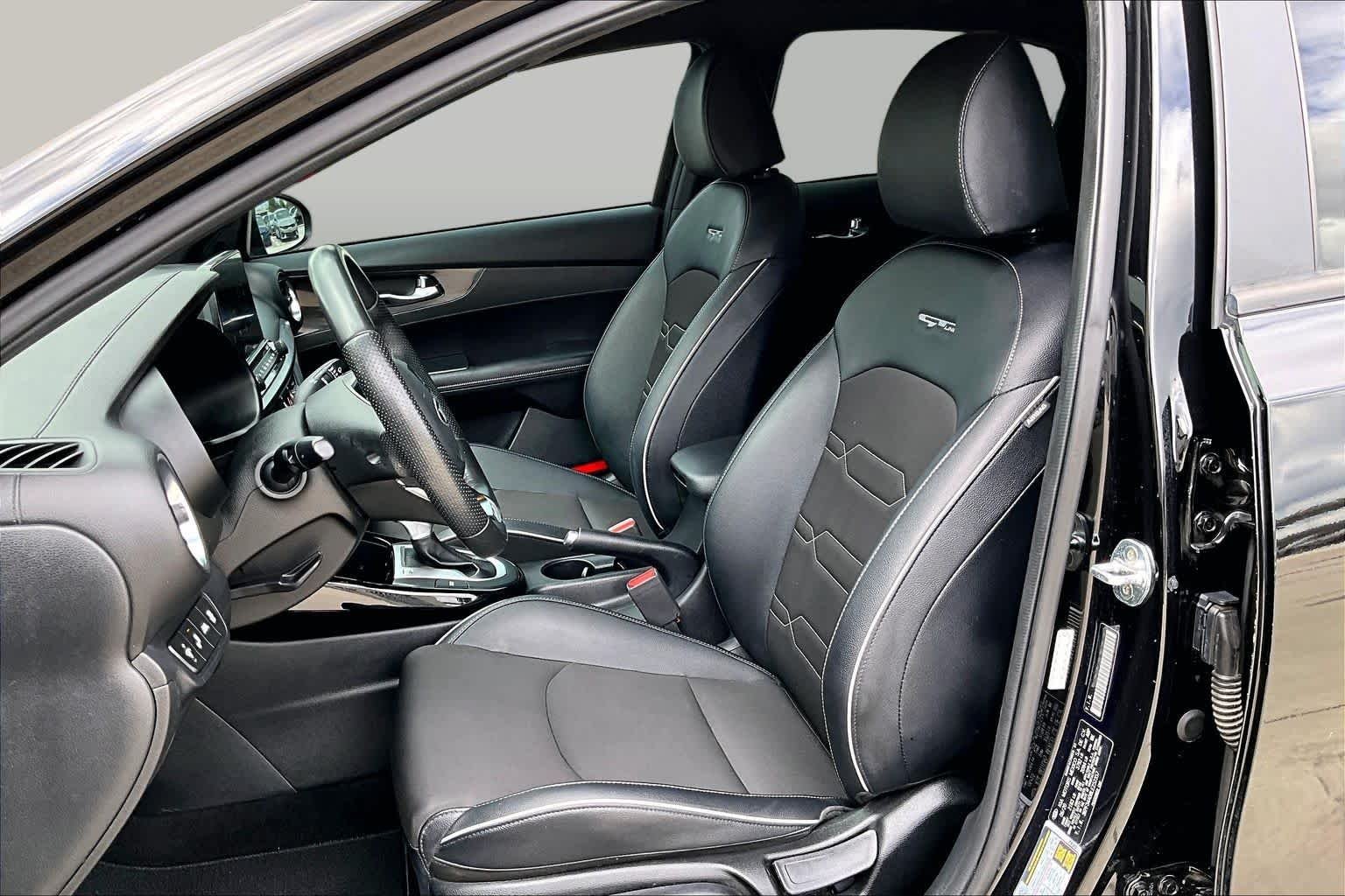 Used 2020 Aurora Black Kia GT-Line image 8