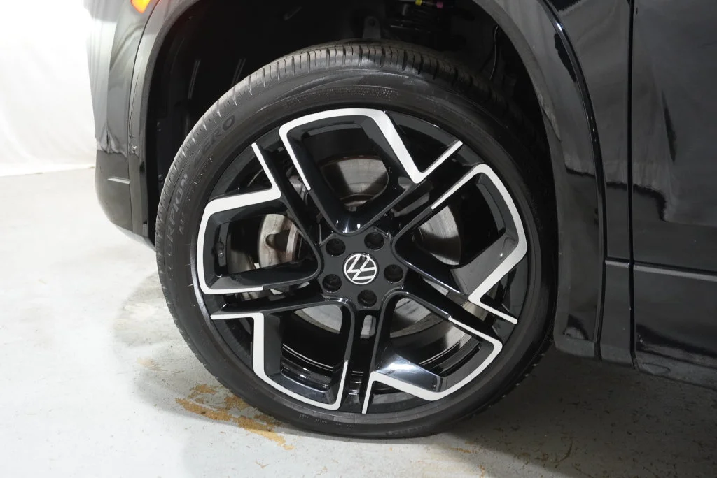 Certified Used 2025 Black Volkswagen 2.0T SEL R-Line image 37