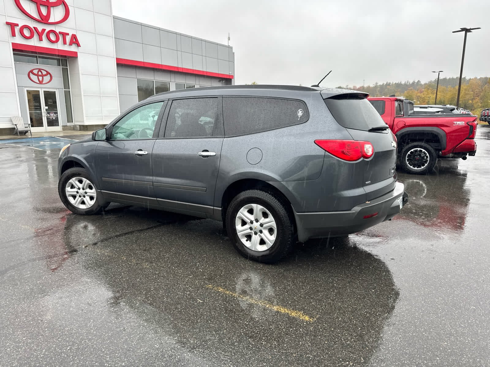 Used 2011 Cyber Gray Metallic Chevrolet LS image 2