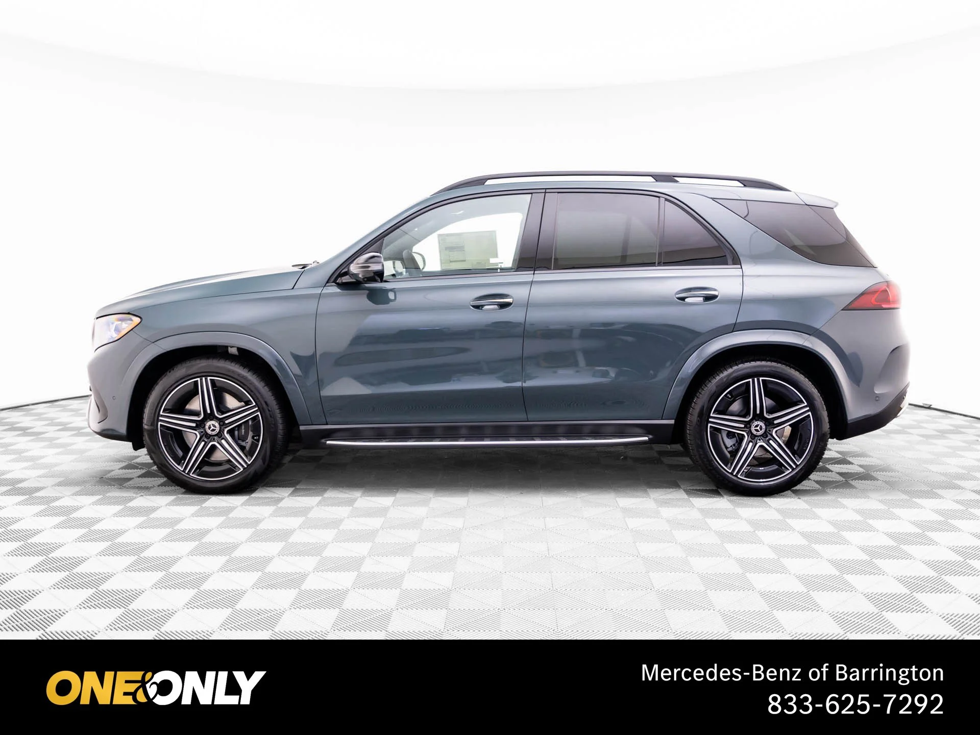 New 2027 Green Mercedes-Benz GLE 450 image 2