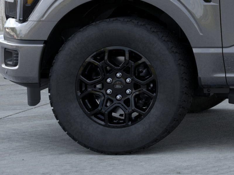 New 2026 Carbonized Gray Metallic Ford Lariat® image 22