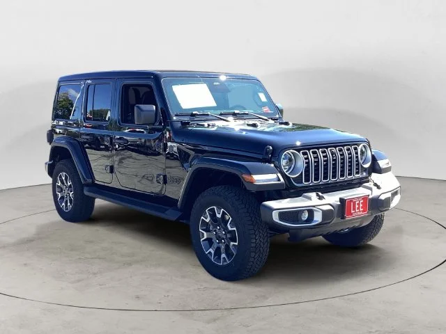 New 2027 Black Jeep 4-DOOR SAHARA image 8
