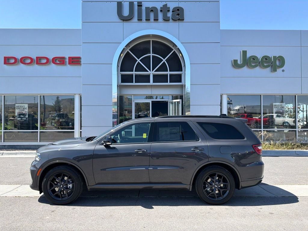 New 2026 Vapor Gray Exterior Paint Dodge GT Plus HEMI V8 image 2