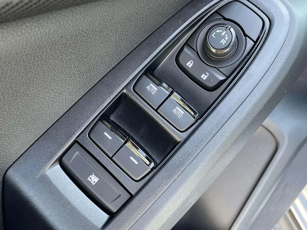 Certified Used 2025 Ice Silver Metallic Subaru Sport image 6