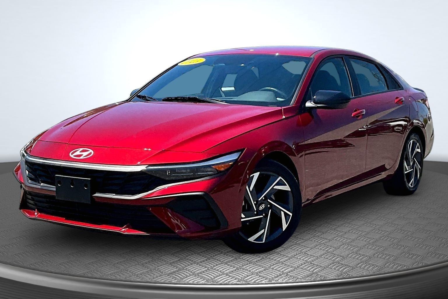 Certified Used 2025 Red Hyundai SEL Sport image 1