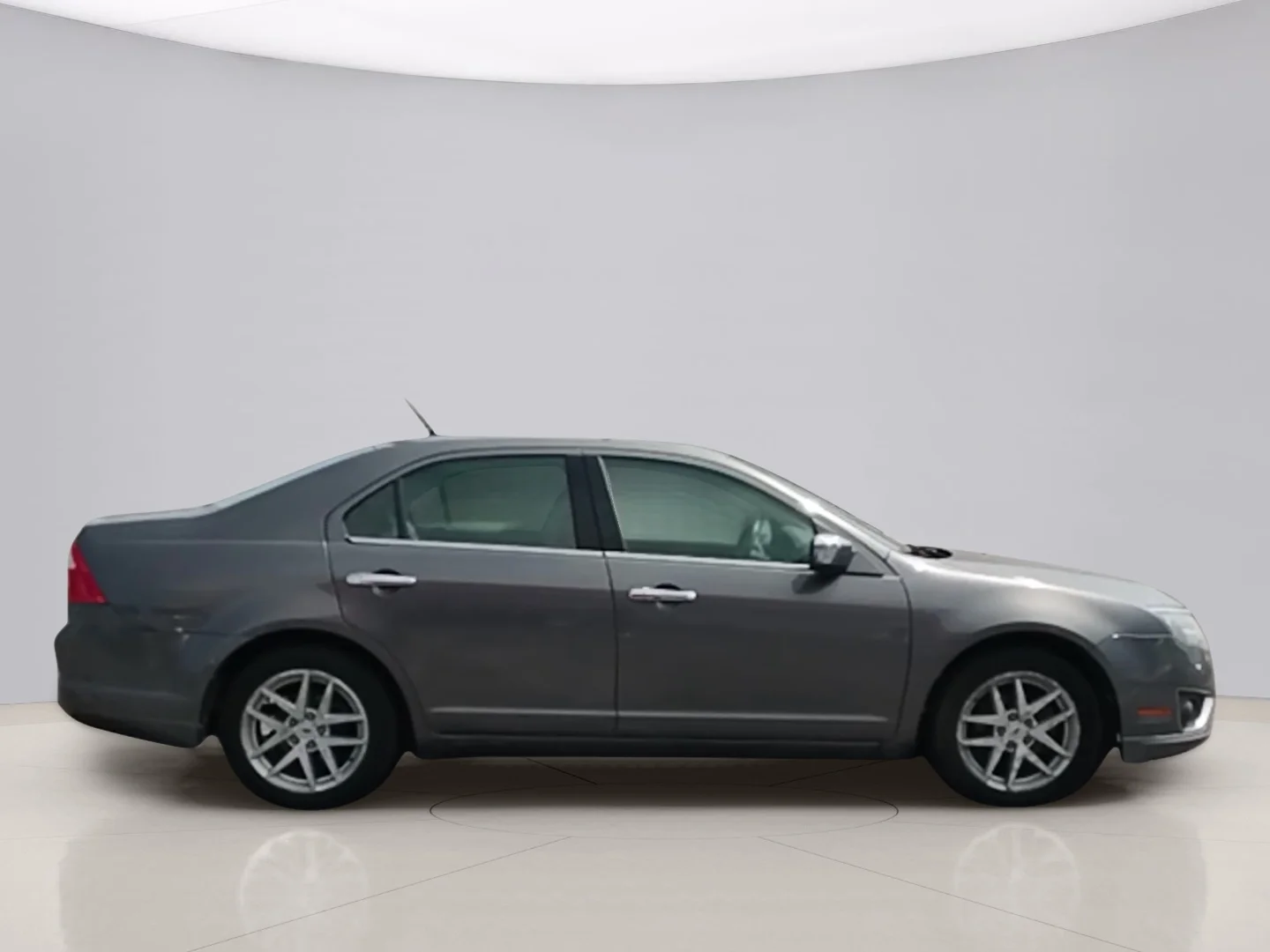 Used 2011 Gray Ford SEL image 6