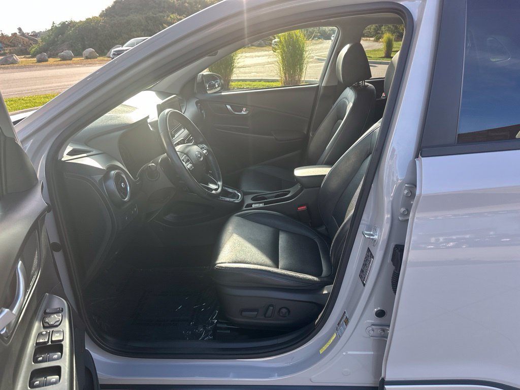 2022 Hyundai Kona Limited - Photo 12