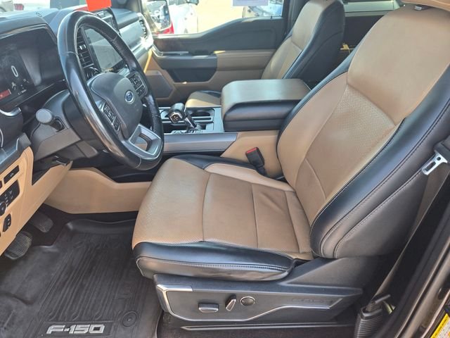 Used 2021  Ford Lariat image 11