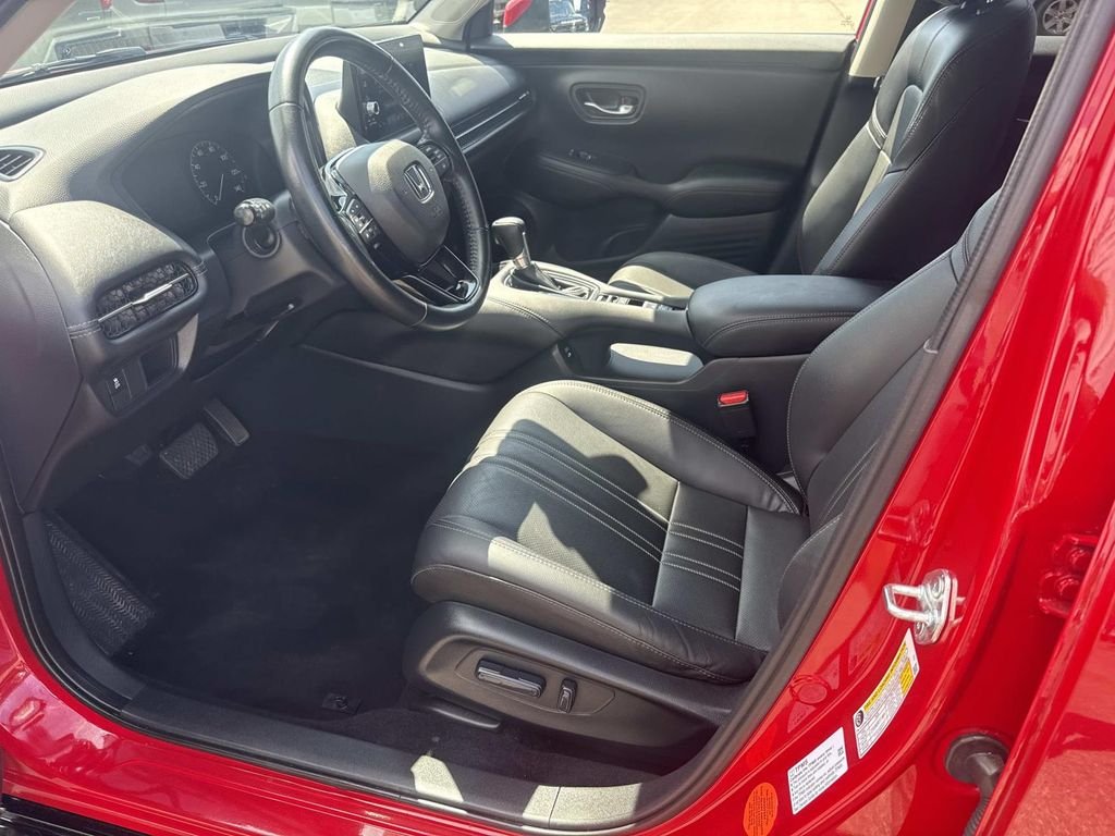 Used 2025 Red Honda EX-L image 17